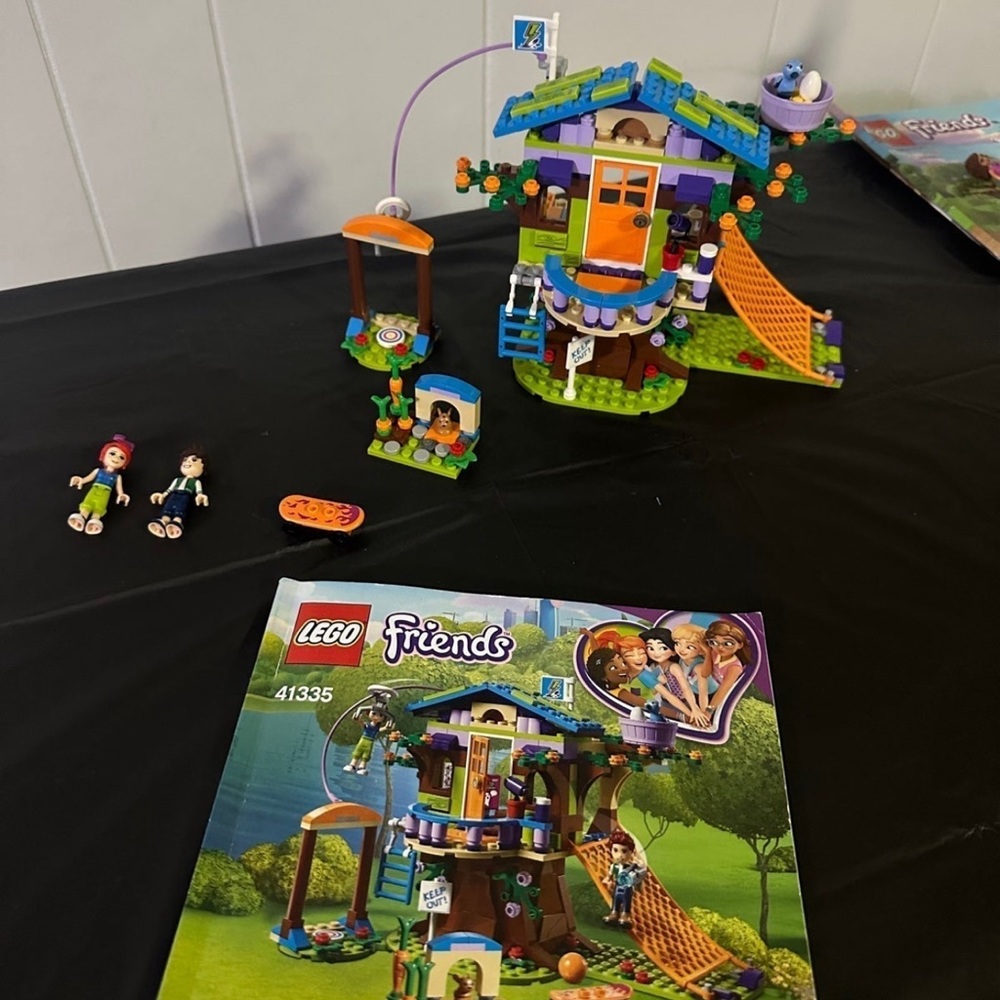 Lego friends Friendship Tree House All pieces included-couple of pieces substitu